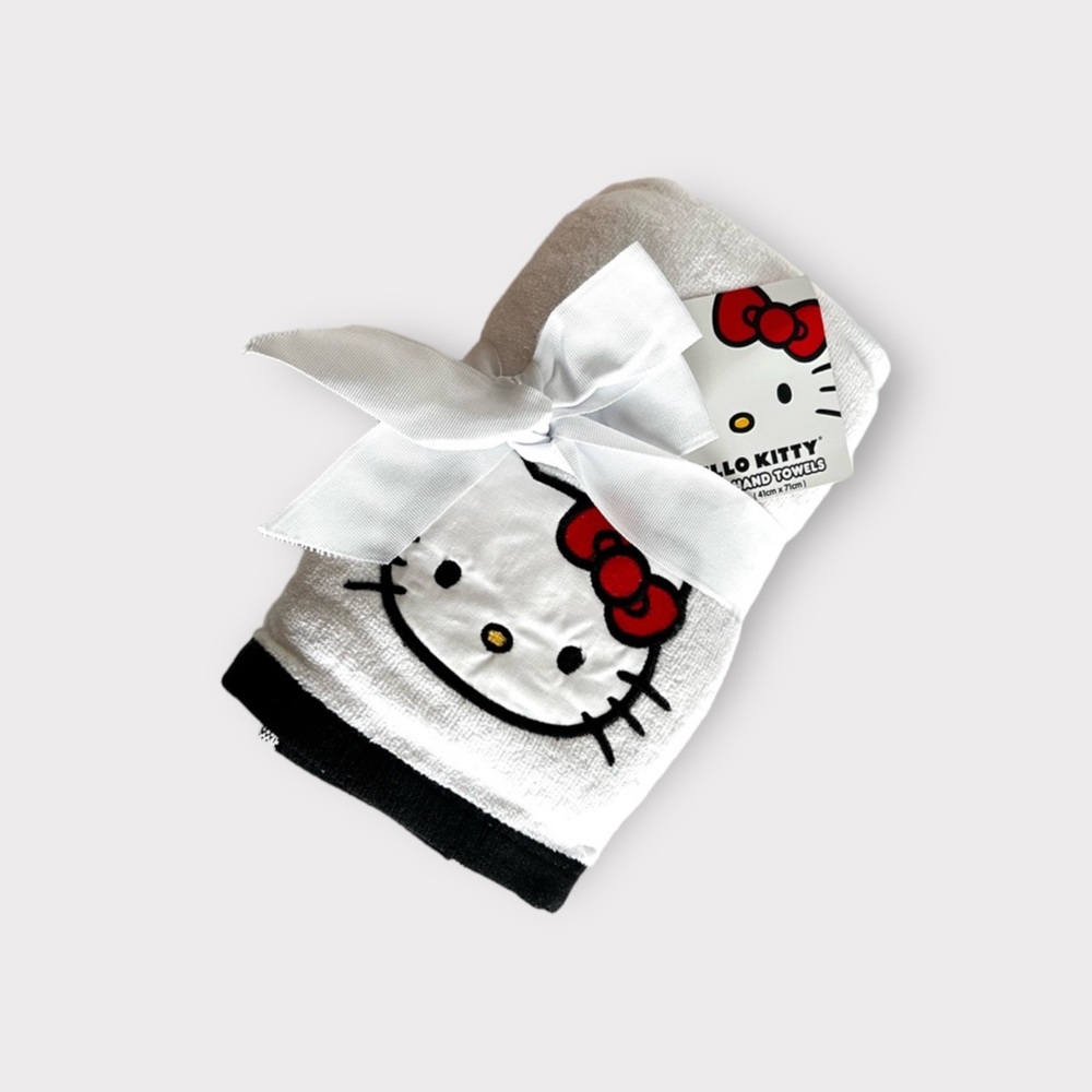Hello Kitty Hand Towels - Picture 3 of 8